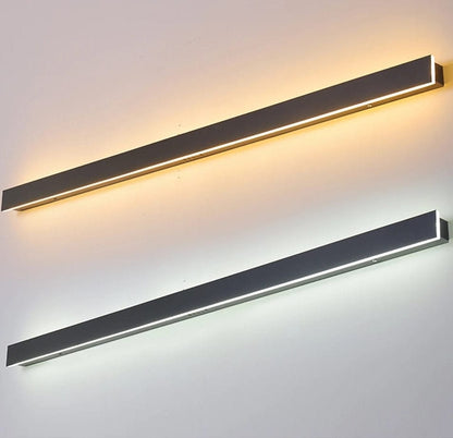 Outdoor Sleek Wall Light