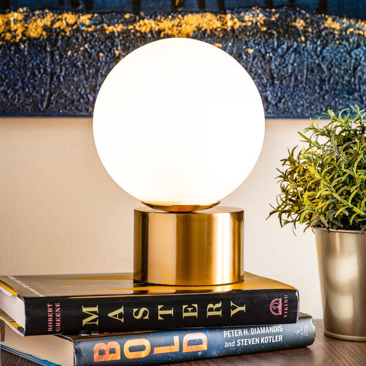 Edged Light – Touch-Activated Golden Lamp with Unique Design for Stylish Home Decor