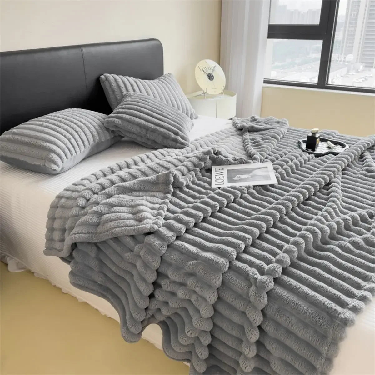 Super Cuddle Luxury Blanket - Bedroom Blanket Throw