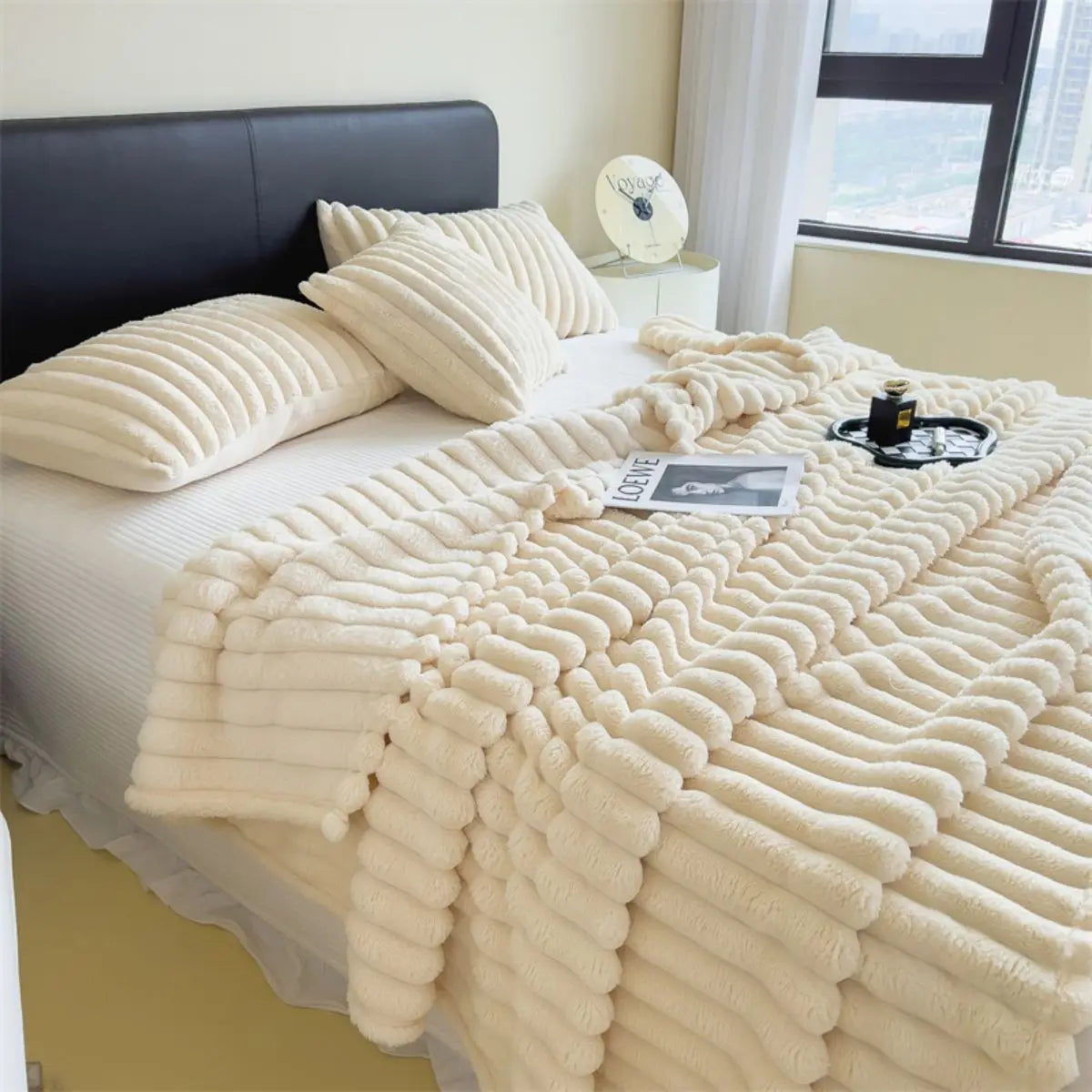 Super Cuddle Luxury Blanket - Bedroom Blanket Throw