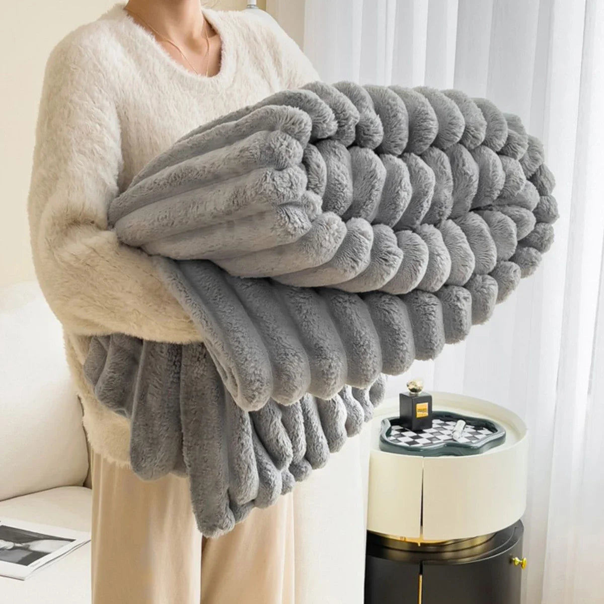 Super Cuddle Luxury Blanket - Bedroom Blanket Throw