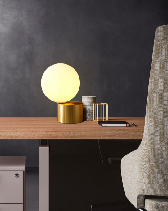 Edged Light – Touch-Activated Golden Lamp with Unique Design for Stylish Home Decor