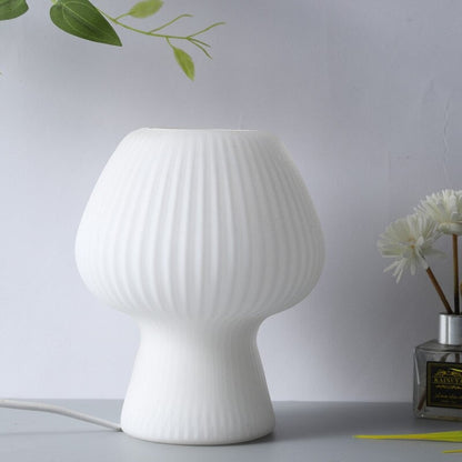 Charming Lola Vintage Table Lamp