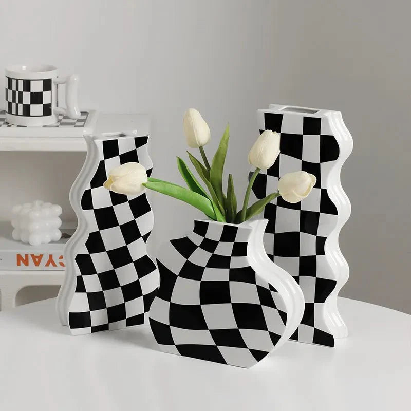 Black and White Ceramic Checkerboard Vase – Stylish Decorative Vase for Sophisticated Home Decor