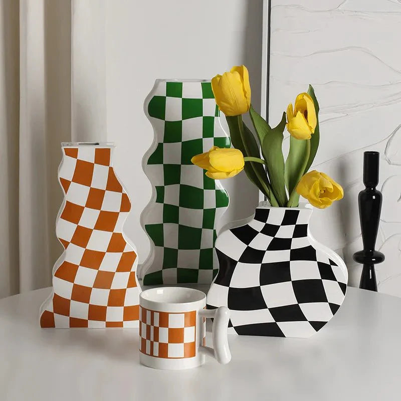 Black and White Ceramic Checkerboard Vase – Stylish Decorative Vase for Sophisticated Home Decor