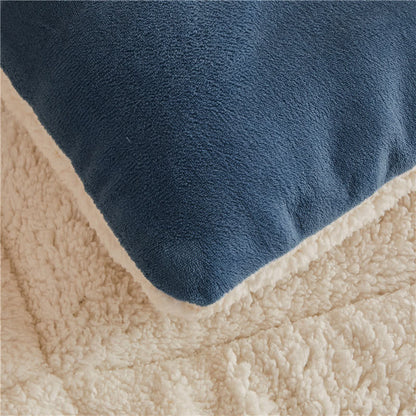 Luxurious Velvet & Sherpa Throw - Soft, Warm, & Cosy