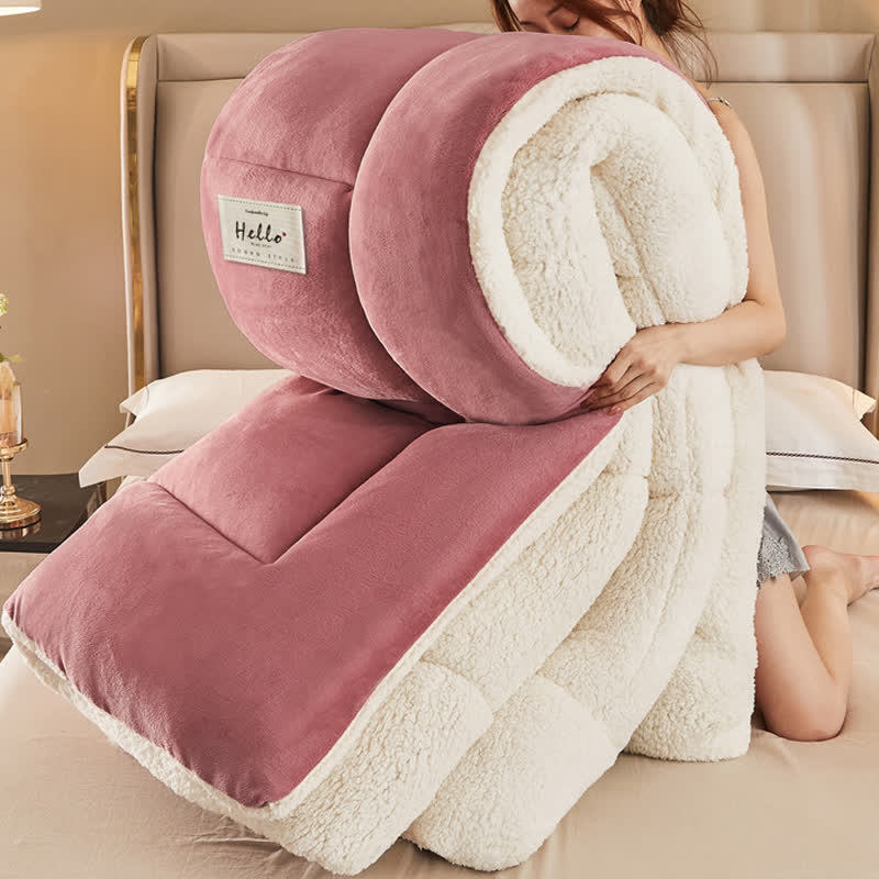 Luxurious Velvet & Sherpa Throw - Soft, Warm, & Cosy