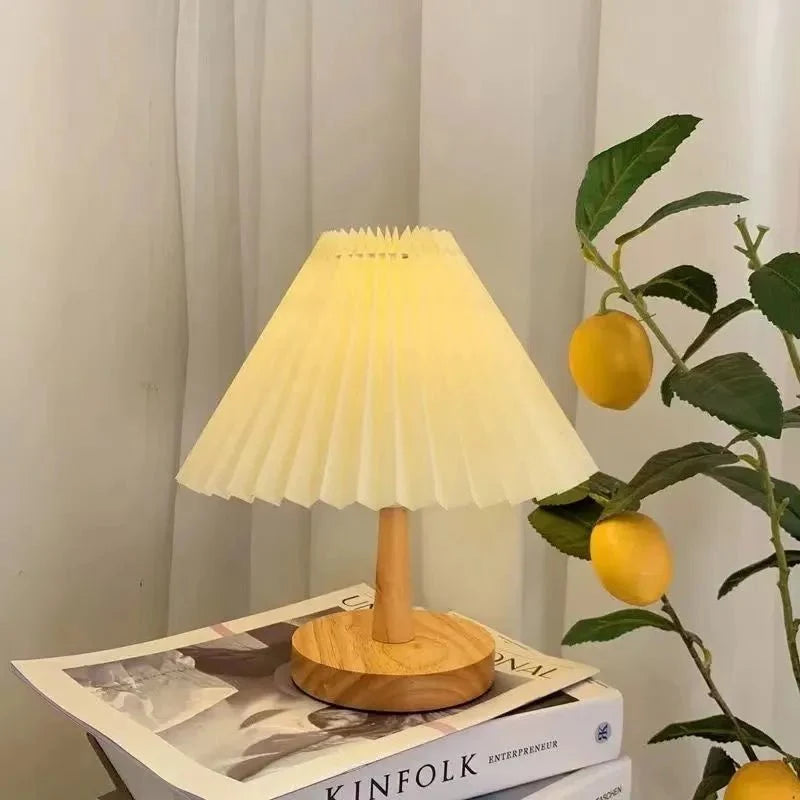 Decorative Pleated Table Lamp