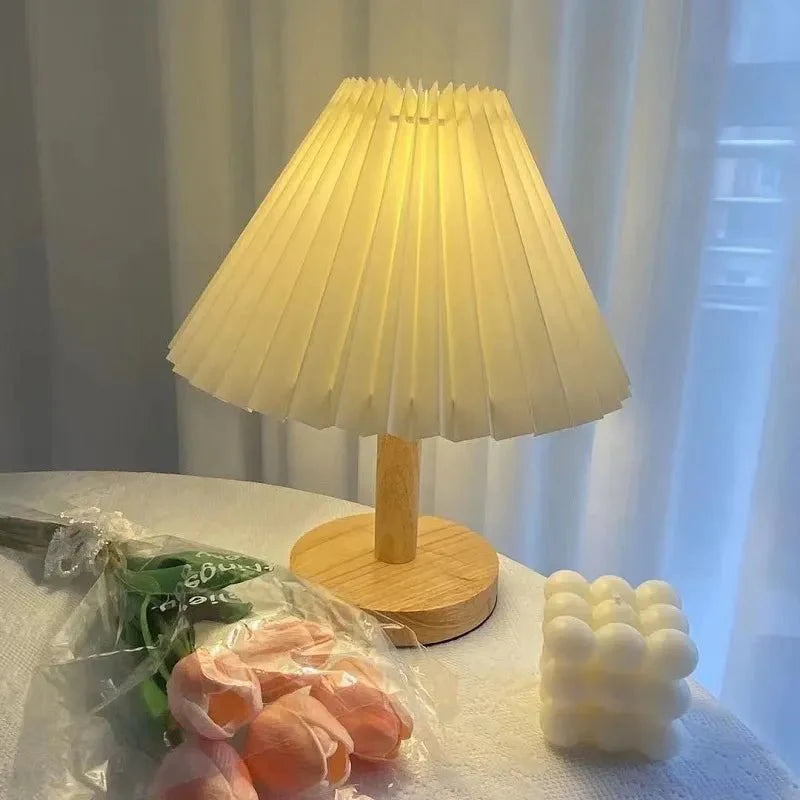 Decorative Pleated Table Lamp