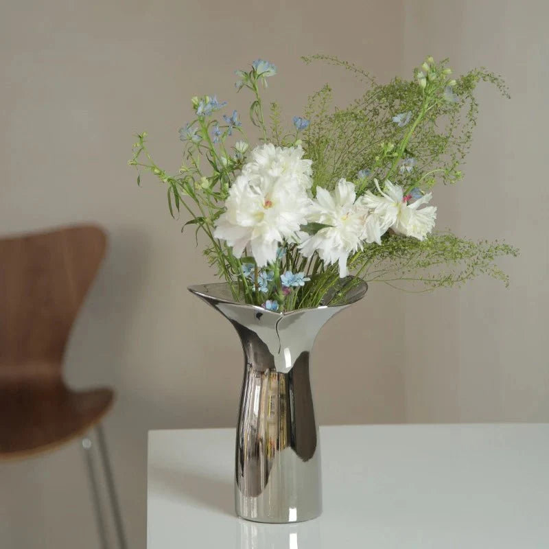 Sleek Silver Geometric Ceramic Vase – Elegant Decorative Vase for Flowers and Home Decor