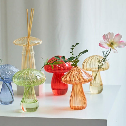 Mini Mushroom Bud Glass Vase – Charming Decorative Vase for Hydroponic Flowers and Aromatherapy