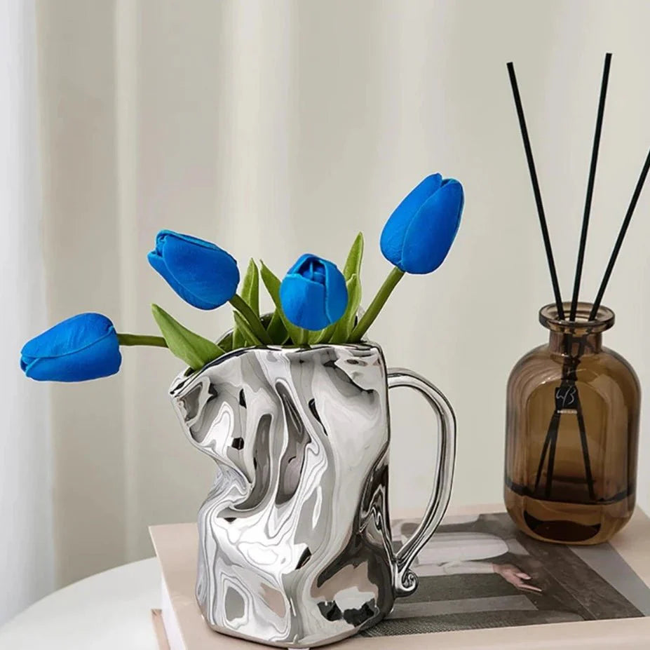 Modern Minimalist Irregular Ceramic Vase – Unique Decorative Vase for Sophisticated Home Decor