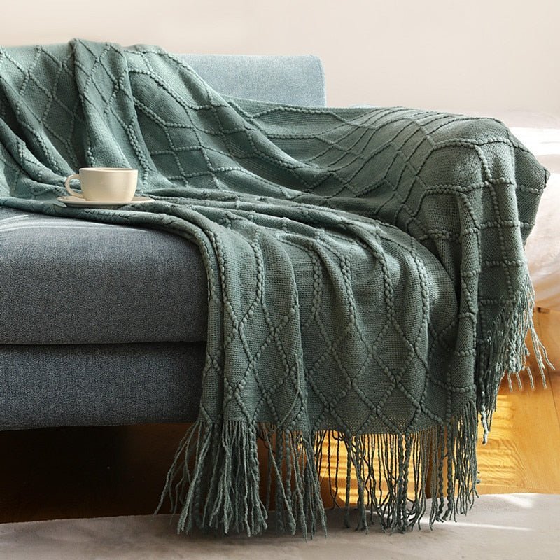 Nordic Solid Sofa Knitted Blanket - 100% Acrylic, Soft and Thick Throw for Cozy Comfort, Perfect for Spring/Autumn