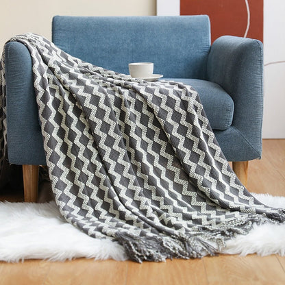 Nordic Solid Sofa Knitted Blanket - 100% Acrylic, Soft and Thick Throw for Cozy Comfort, Perfect for Spring/Autumn