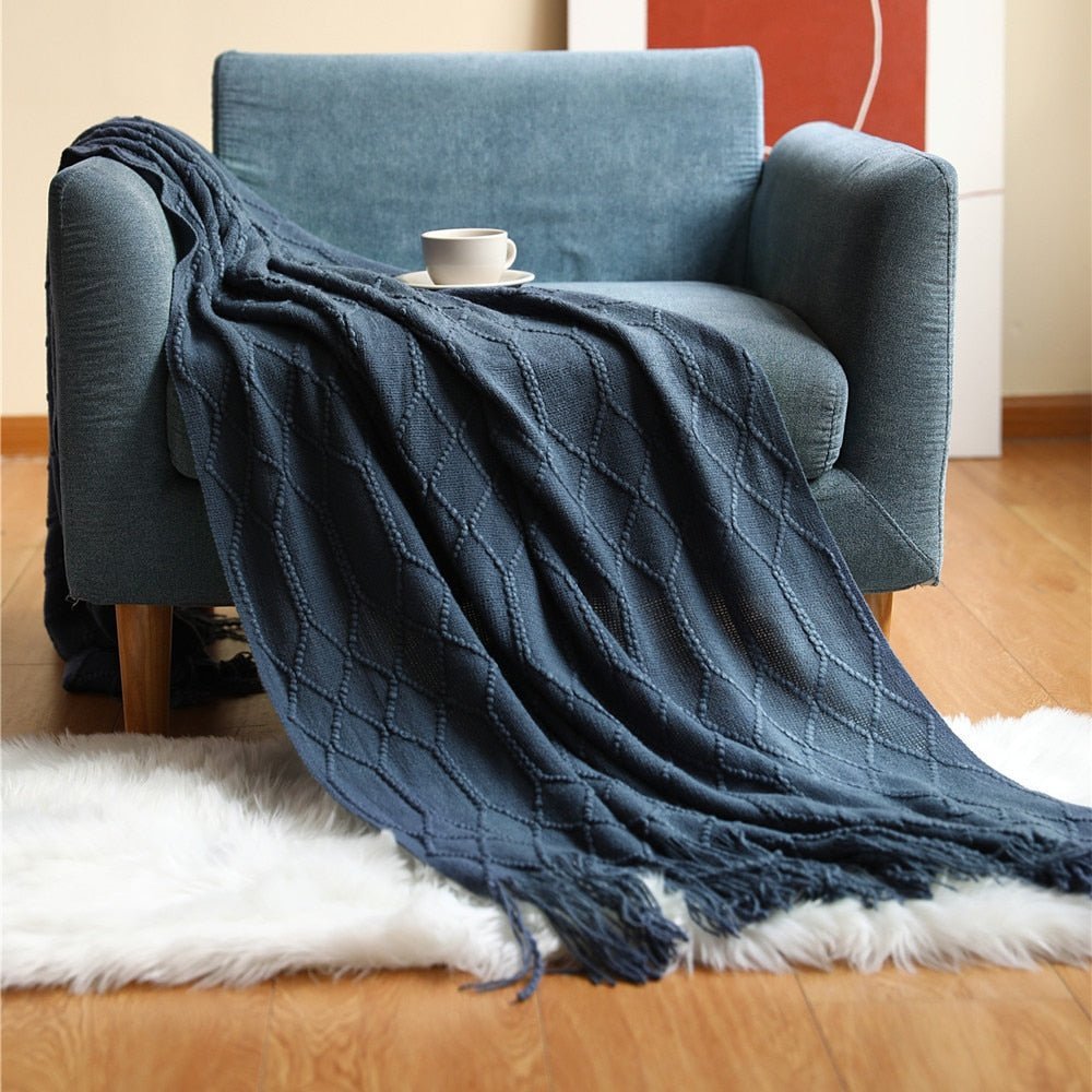 Nordic Solid Sofa Knitted Blanket - 100% Acrylic, Soft and Thick Throw for Cozy Comfort, Perfect for Spring/Autumn