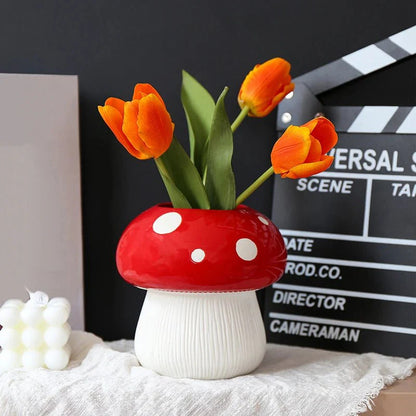 Red and Black Mushroom Shaped Ceramic Vase – Quirky Decorative Vase for Unique Flower Arrangements