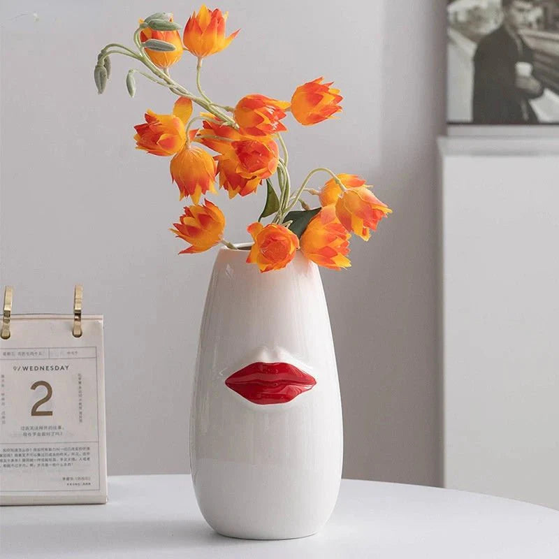 Quirky Red Lips Porcelain Vase – Fun and Playful Ceramic Flower Pot for Home and Office Decor