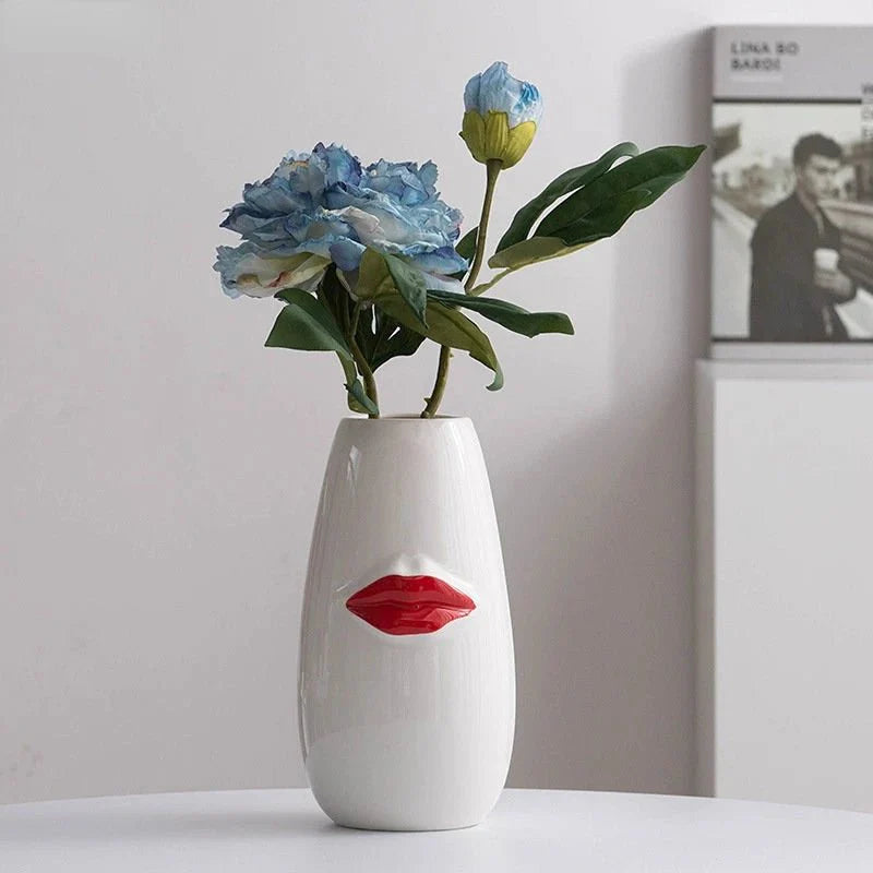 Quirky Red Lips Porcelain Vase – Fun and Playful Ceramic Flower Pot for Home and Office Decor