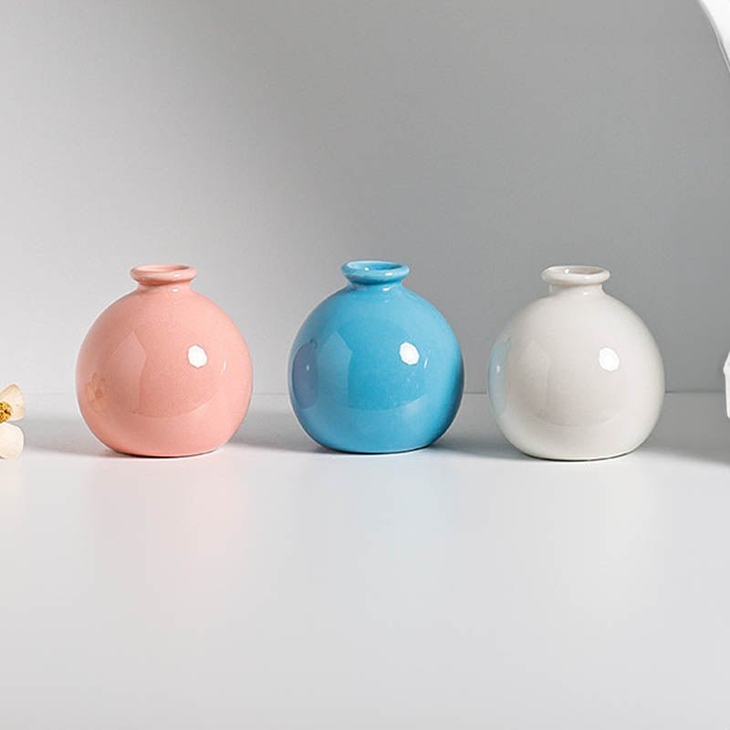 Simple Pastel Coloured Ceramic Decorative Vase