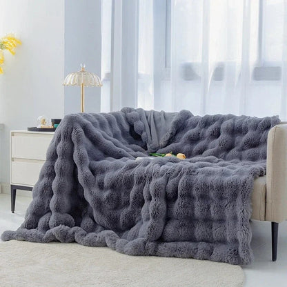 Super Soft Plush Winter Blanket - Ultra-Cozy Anti-Pilling Fleece Blanket for Bed or Sofa, Perfect for Cold Weather