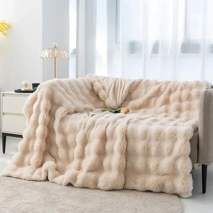 Super Soft Plush Winter Blanket - Ultra-Cozy Anti-Pilling Fleece Blanket for Bed or Sofa, Perfect for Cold Weather